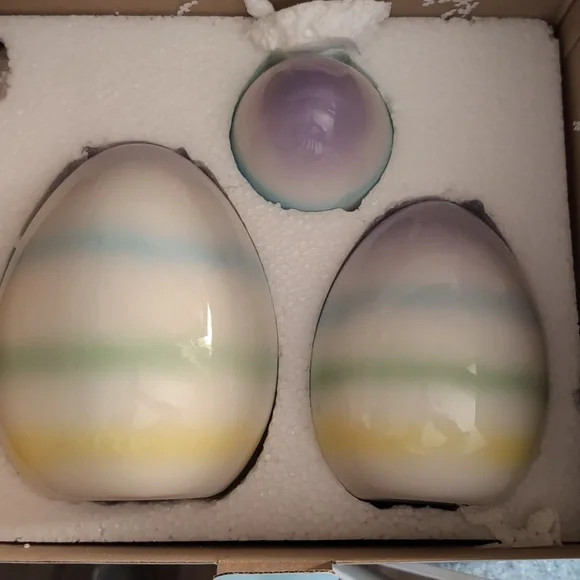 Kirkland's Multicolored Easter Eggs - Picture 2 of 4